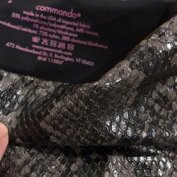 Commando Faux Leather Animal Legging Grey Snake - Picture 7 of 8